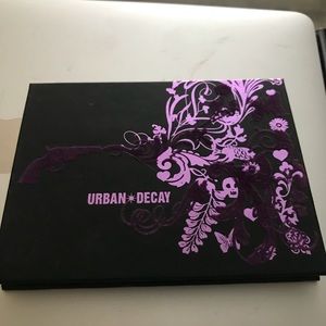 Random new urban decay eyeshawdow pallett